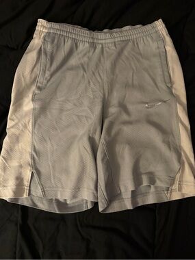 Nike Elite Light Gray Men’s Athletic Shorts with White Side Panels